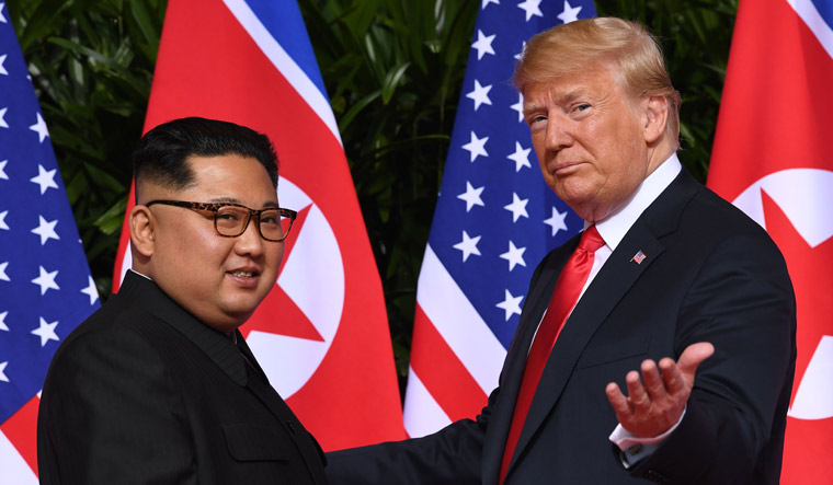 trump-kim-12618